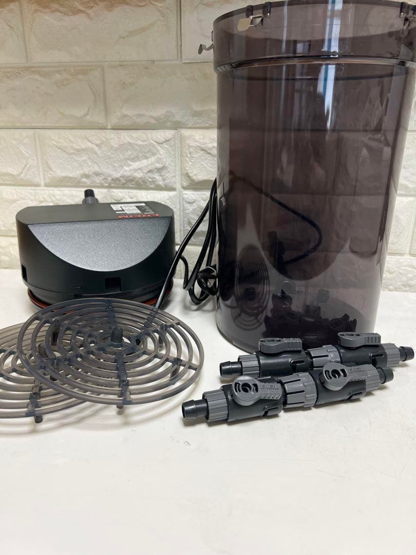 エーハイム2217 グレー　西日本用 Amazon | エーハイム クラシック 2217 (50Hz) グレー | エーハイム