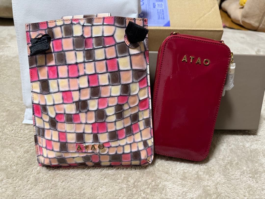 ATAO 2026年福袋 ペタンコポシェットとアミュレット - メルカリ