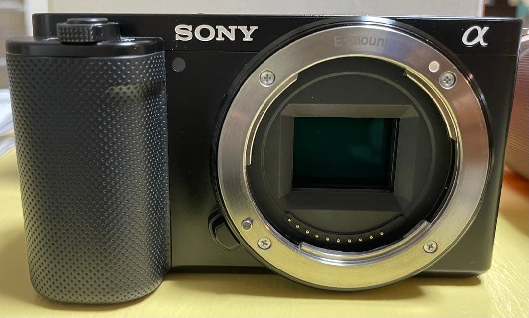 コ*ハ様 【超美品】SONY ZV-E10 ズームレンズ&シューティンググリップ Amazon | SONY(ソニー) 【ZV-E10 と グリップ セット】 快適にVlog撮影