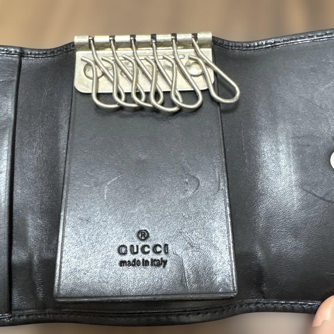 GUCCI ブラック レザー キーケース - メルカリ