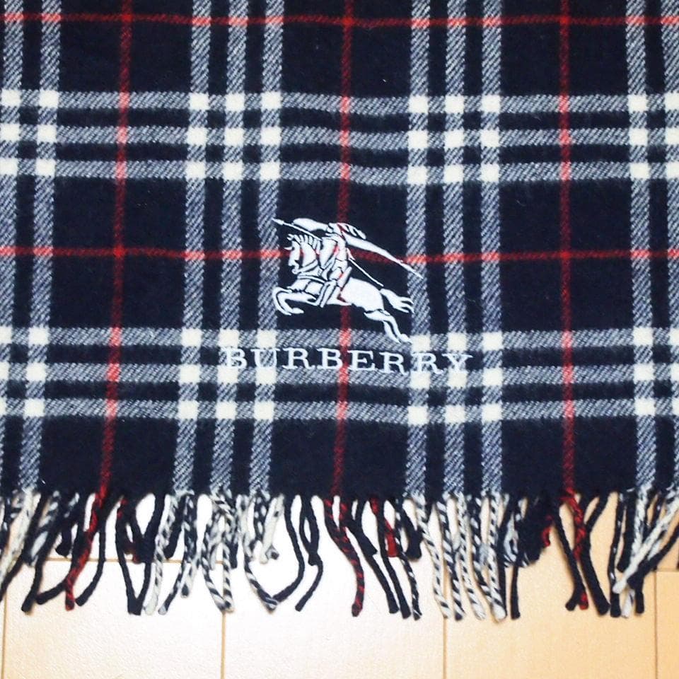 Burberry バーバリー ひざ掛け ウール100％ 65×120cm - メルカリ