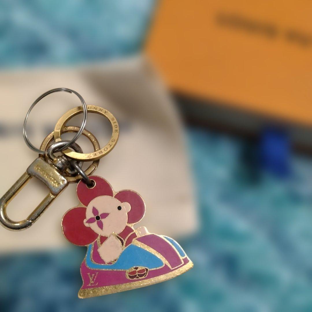 ルイヴィトン✨キーリング✨内袋、箱付き‼️ ルイヴィトン ヴィトン キーリング レディース バッグチャーム