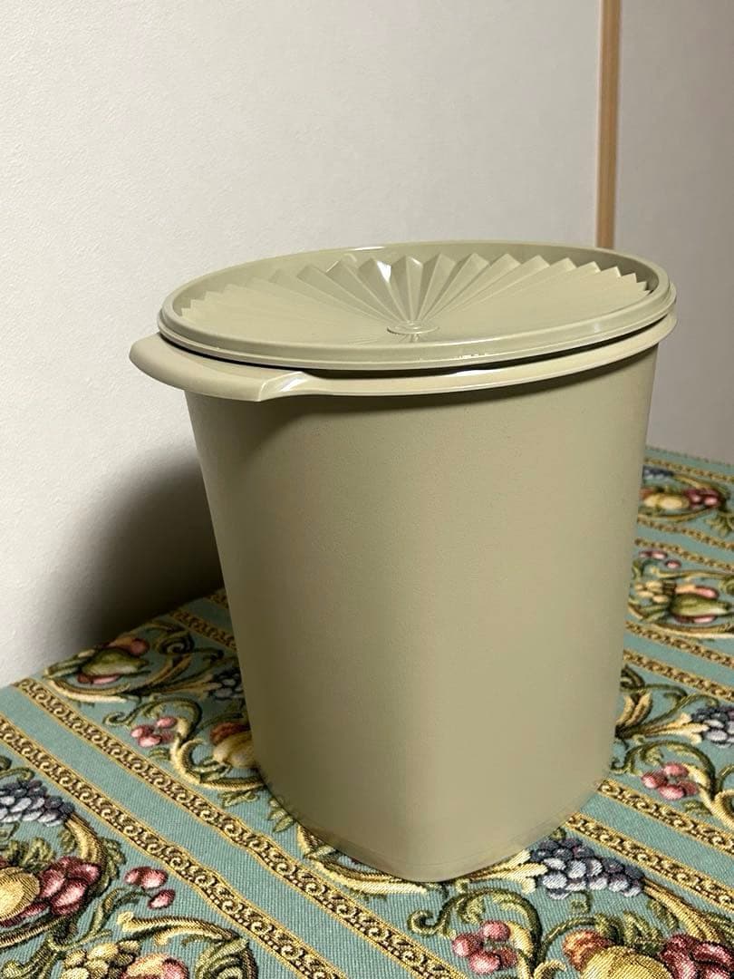 タッパーウェア／未使用品 マキシクィーンデコレーター 11リットル