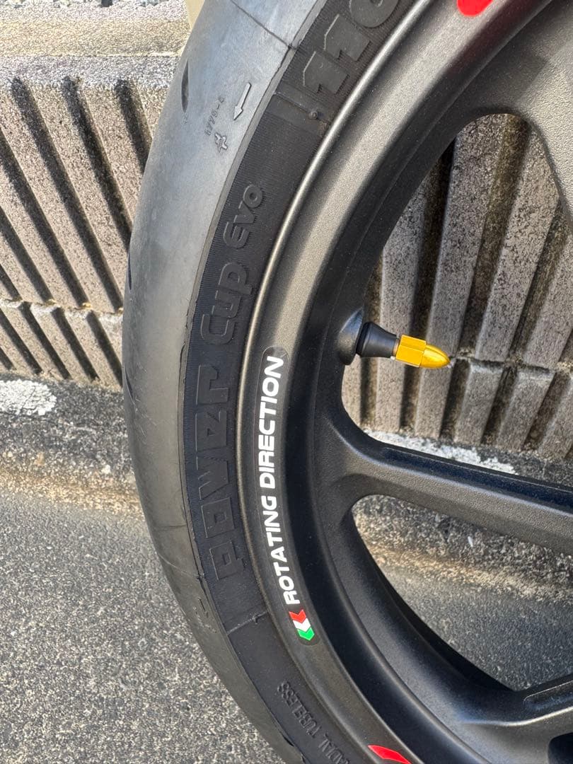 CBR250RR（2023-）純正ホイール ミシュランPower cup evo - メルカリ