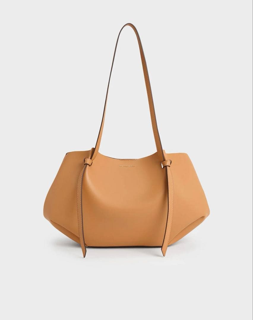 CHARLES & KEITH Calla カルラ トートバッグ - ダークモス - メルカリ