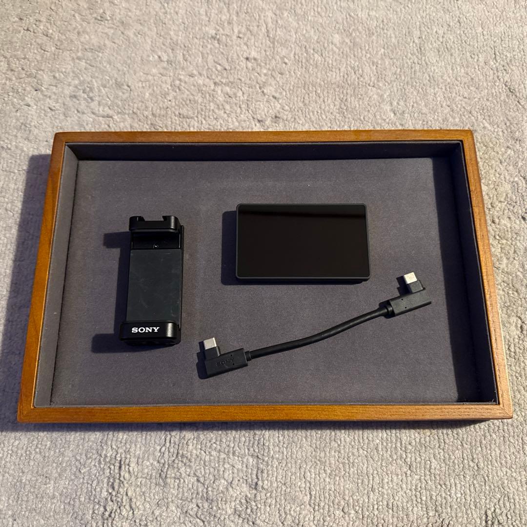 ソニー Vlog Monitor Vlog Monitor XQZ-IV01 | Xperia（エクスペリア） | ソニー