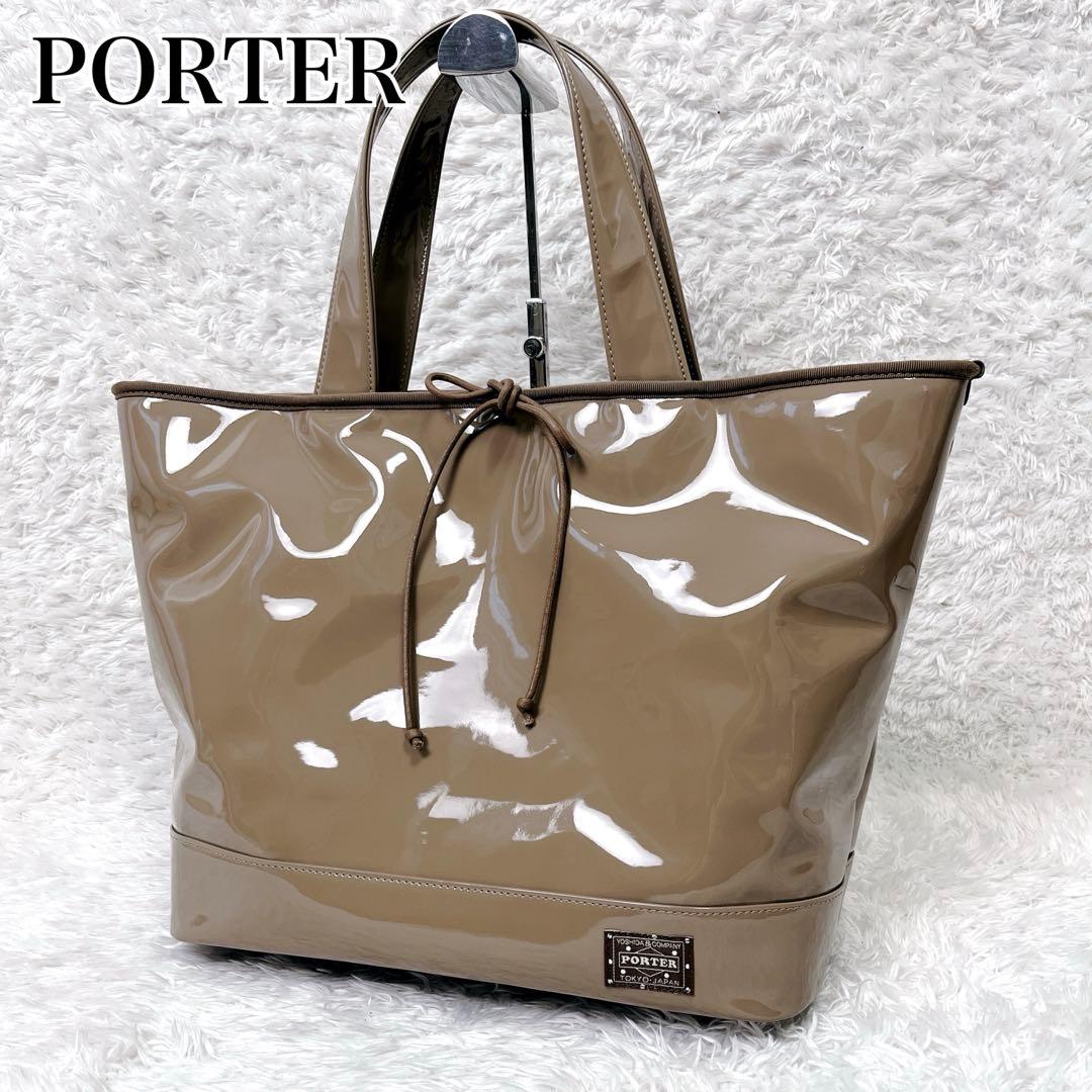 PORTER ポーターガール　エナメル　トートバッグ　底鋲　自立 GIRL エナメル トートバッグ 赤 レッド（2024/08/24買取） - PORTER