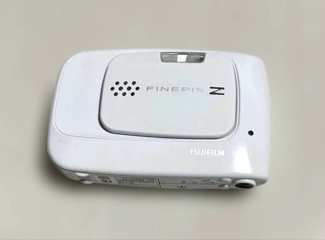 富士フィルム　FUJIFILM FinePix Z30 富士フイルム デジタルカメラ FinePix Z Series FinePix Z30｜ピーチク