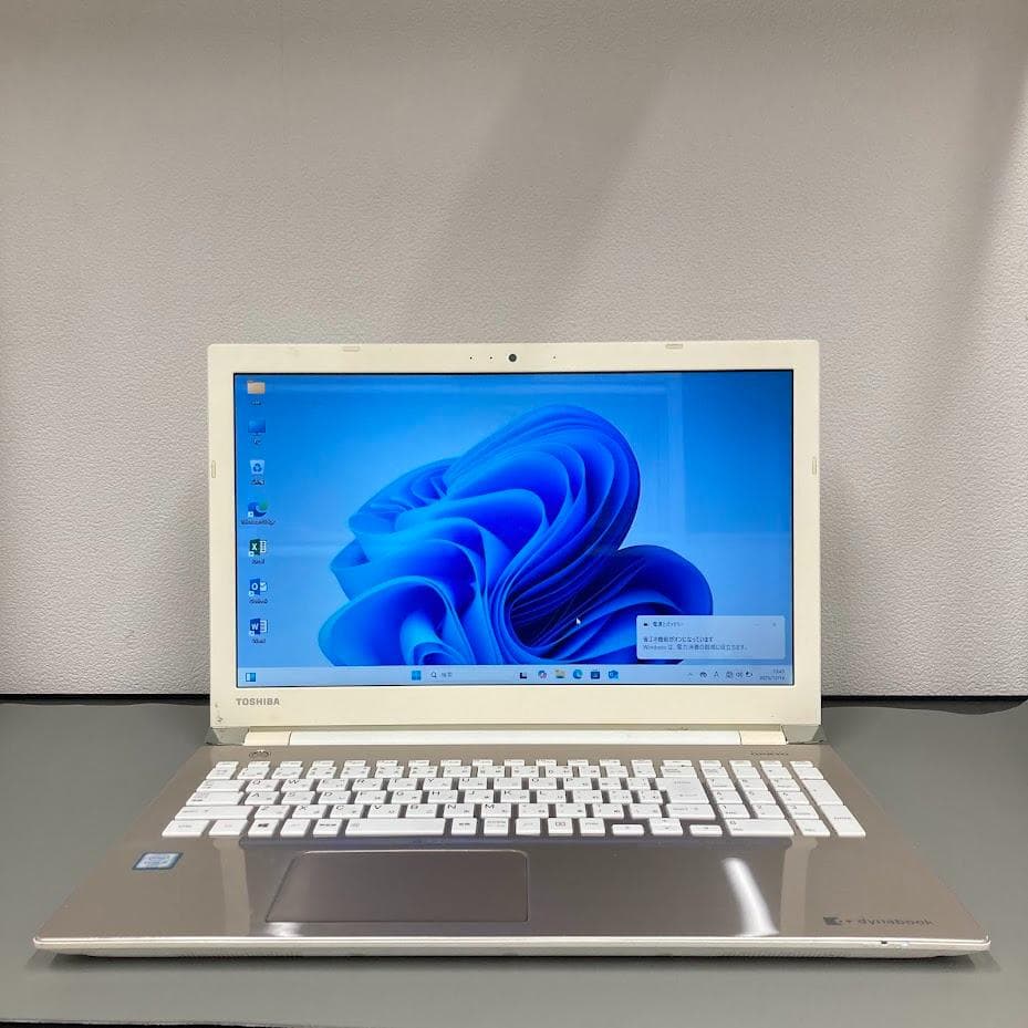 TOSHIBA Windows 11 ノートPC ホワイト 最新Windows11+office 爆速SSD240GB 東芝Dynabook T351/57CW 高性能 第