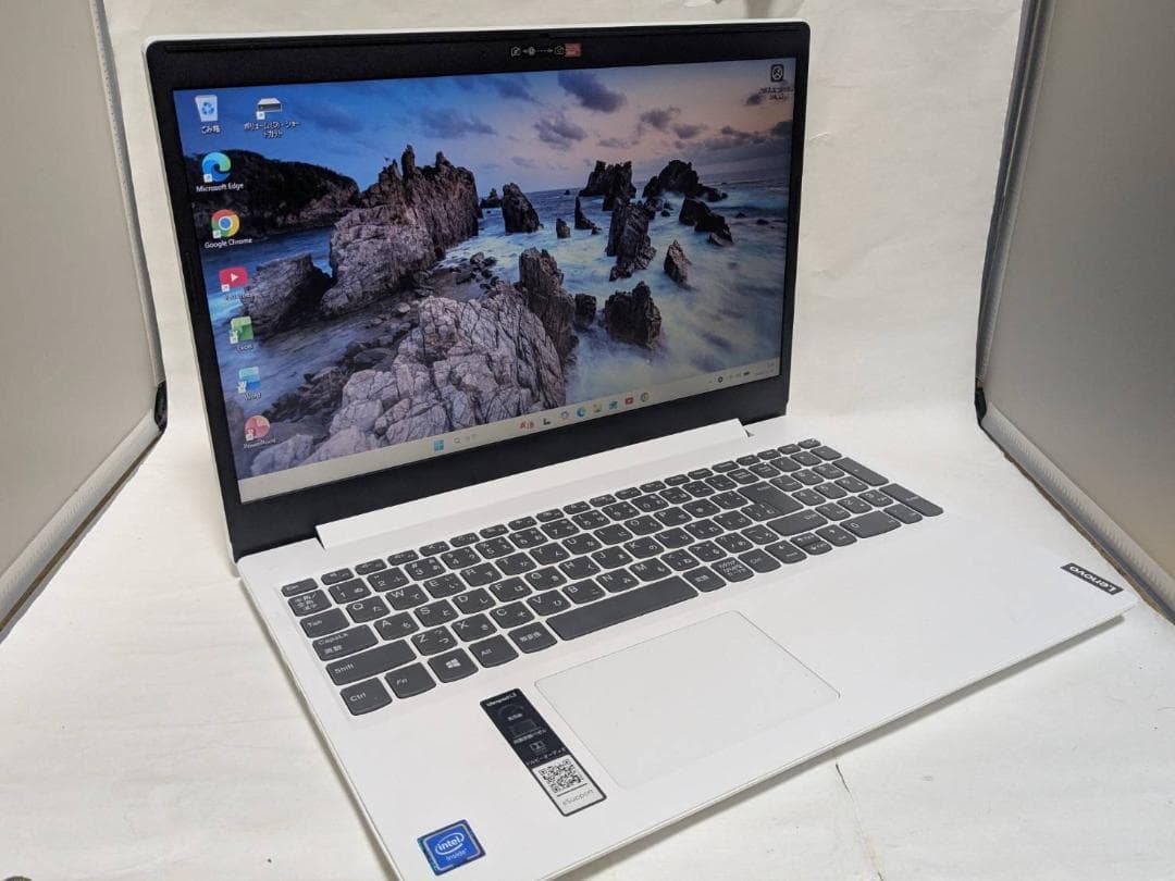 Lenovo ideapad　L3　美品白　SSD WIN11 Office Ideapad Lenovo ideapad L3 15IML05(81Y3) / Celeron 5205U 4GBメモリ