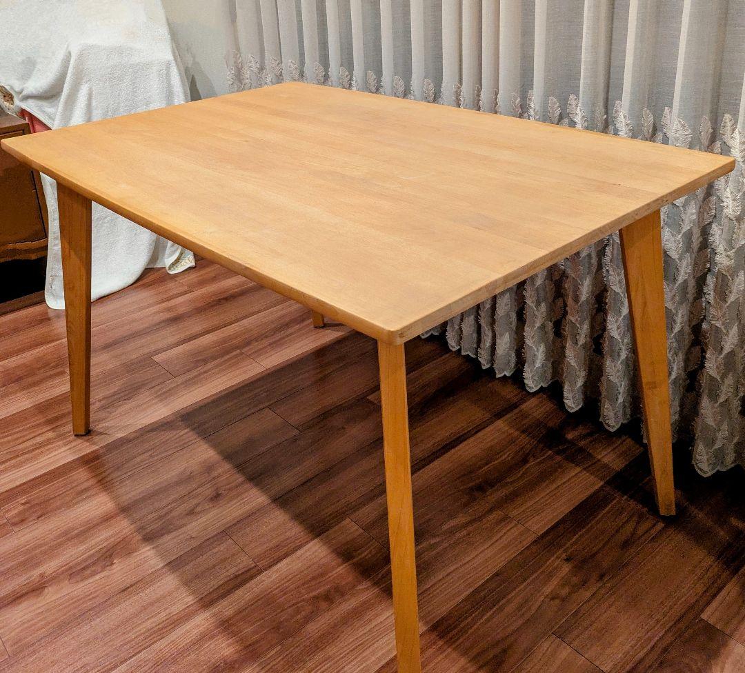 ダイニングテーブル　モモナチュラル 自分だけの木目を楽しむテーブル - MOMO NATURAL