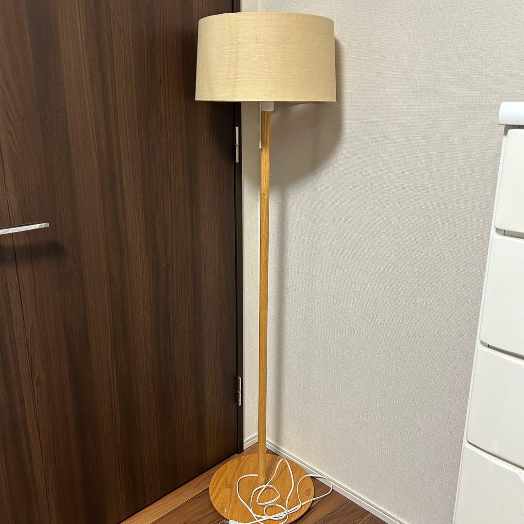 廃盤　無印良品　LED麻シェードフロアライト　照明 廃盤！美品！無印良品 LED麻シェードフロアライト 照明 オーク材