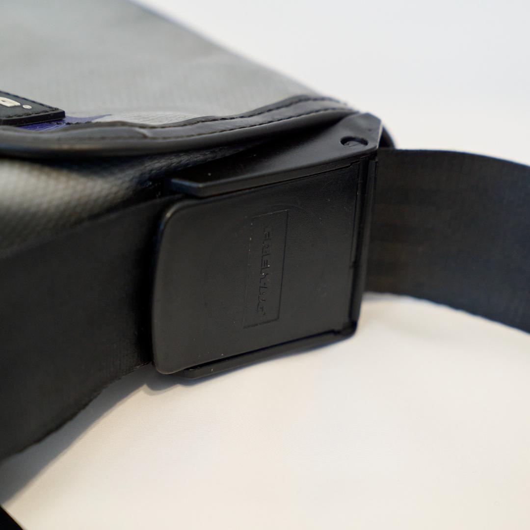 値下げ‪☆FREITAG F41 メッセンジャーバッグ シルバー/ブルー - メルカリ‬