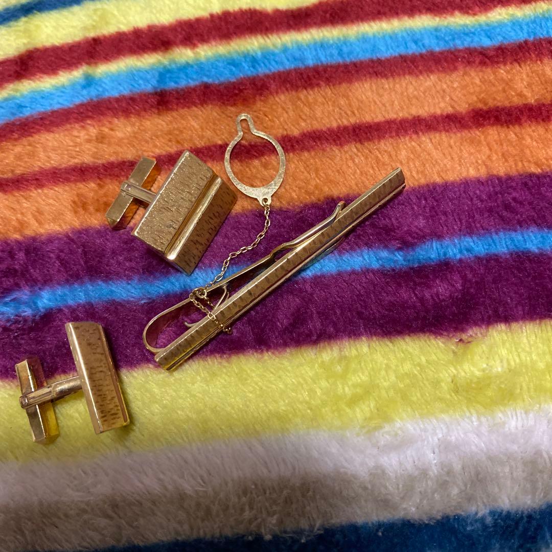 k18 まとめ売り　カフス　ネクタイピン 水引ラッピング】 ネクタイピン・カフスセット サテーナ加工 真鍮製