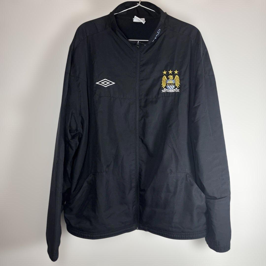 激レア品　アンブロUmbro マンチェスター・シティ ナイロンジャケット　XL アンブロ マンチェスターシティ ジャケット サッカー 2XL 青 18263 | fuufu