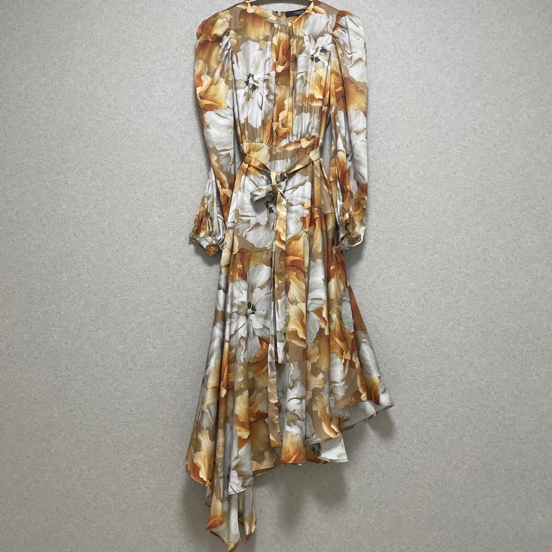 CORCOVADO コルコバード ワンピース　サテン　ドレス　花柄 新品タグ付き 上戸彩着用 CORCOVAD/コルコバード NOELLE サテンドレス