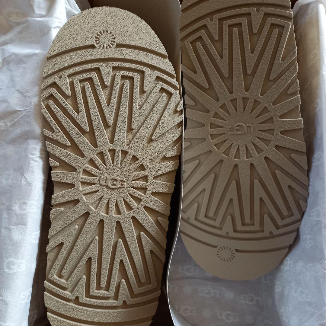 新品 UGG Tazzelle タゼル 24cm マスタード シード スリッポン - メルカリ