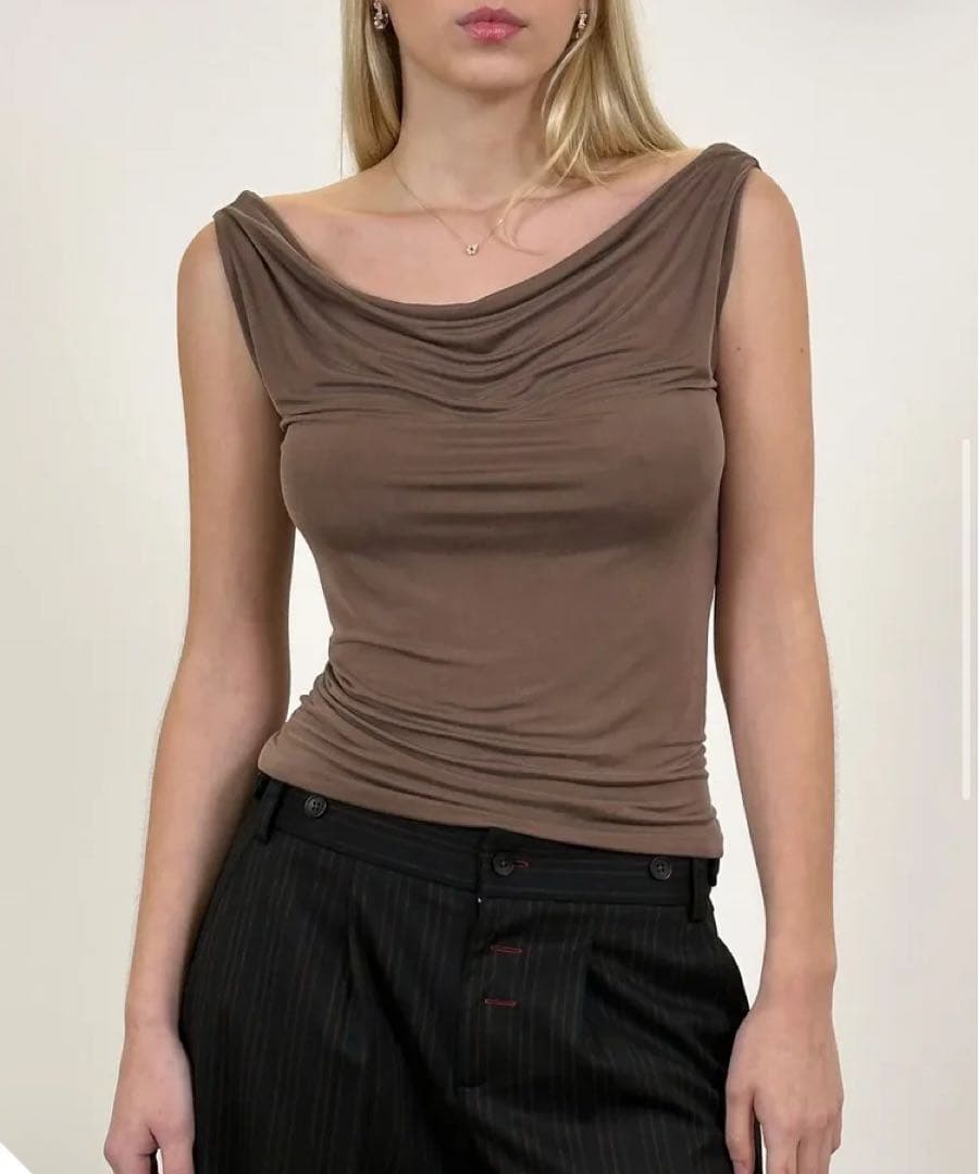 新品　Peachy den オフショル　タンクトップ　The Kylie Top The Kylie Top, Tomato – Peachy Den