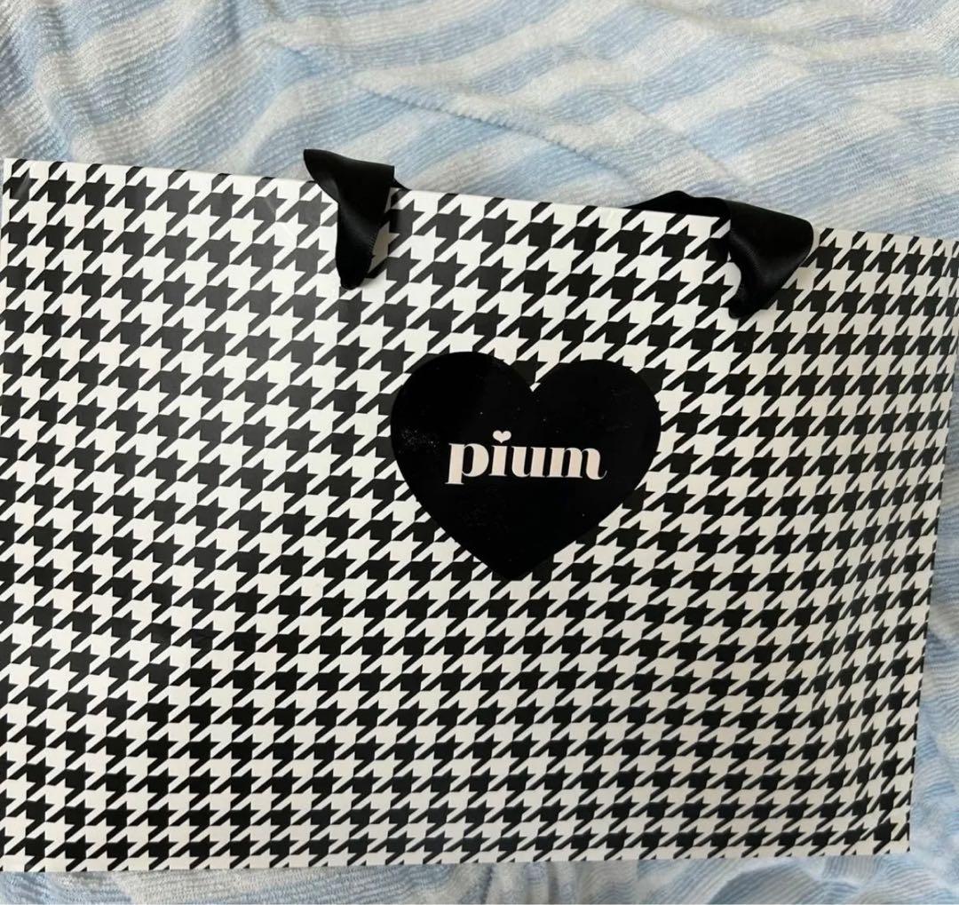 ビジューチェーン付きpium ハートファーバッグ量産型 地雷 限定