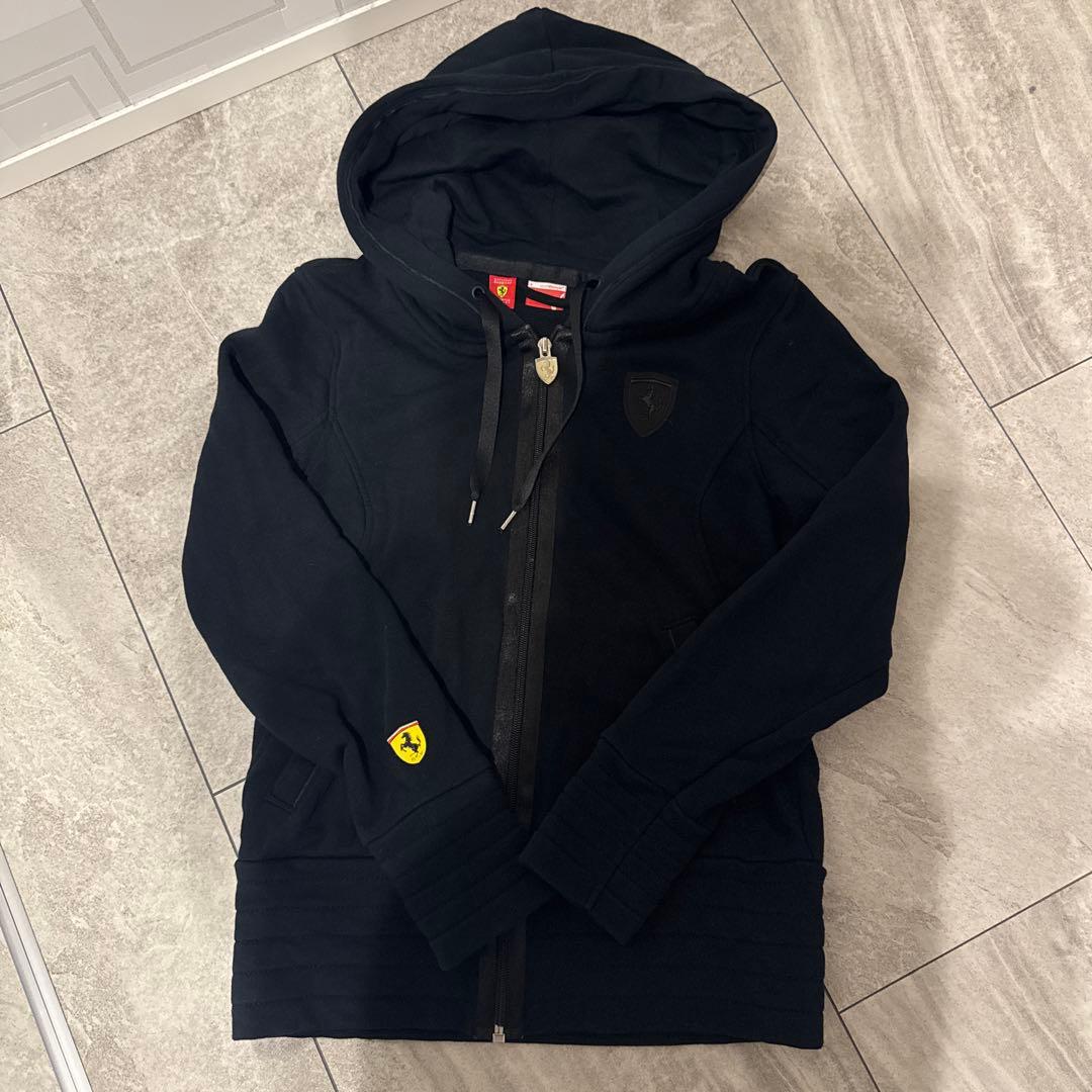 プーマ　セットアップ　フェラーリコラボ プーマ フェラーリ スウェットセットアップ パーカー コラボ 黒 L