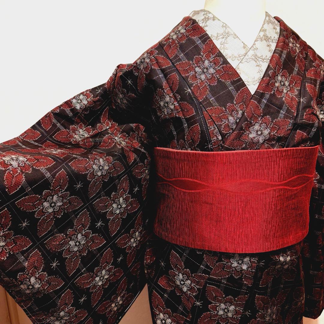 着物 大島紬 赤 黒 モダン レトロ 袷 かっこいい - メルカリ