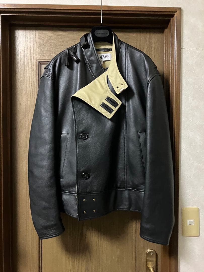 loewe 24aw レザージャケット 希少44サイズ 24AW必須アイテム《LOEWE》ラヴァリエールタイレザージャケット (LOEWE