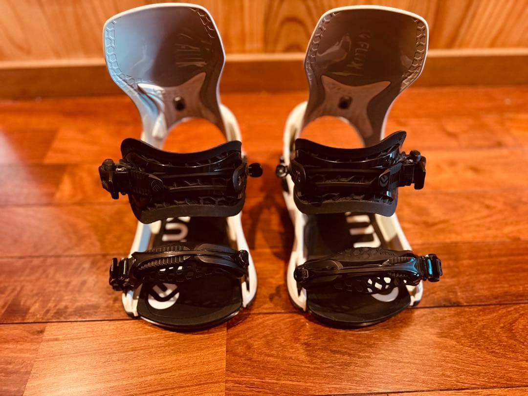 シロネコ 100周年記念シリーズ 日本限定クロノグラフ コードバン | ZEPPELIN