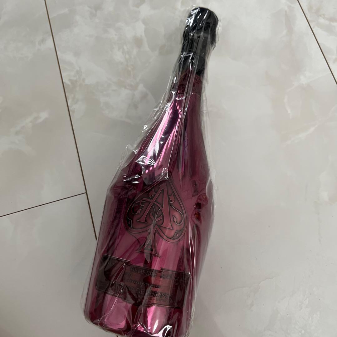 Armand de Brignac アルマンド レッド シャンパン 袋付き 美品 Amazon.co.jp: アルマン ド ブリニャック ブリュット ドゥミセック