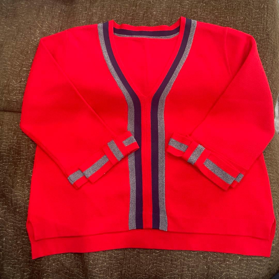 戸田恵梨香着用 グレースコンチネンタル 配色ラインニットトップ 赤