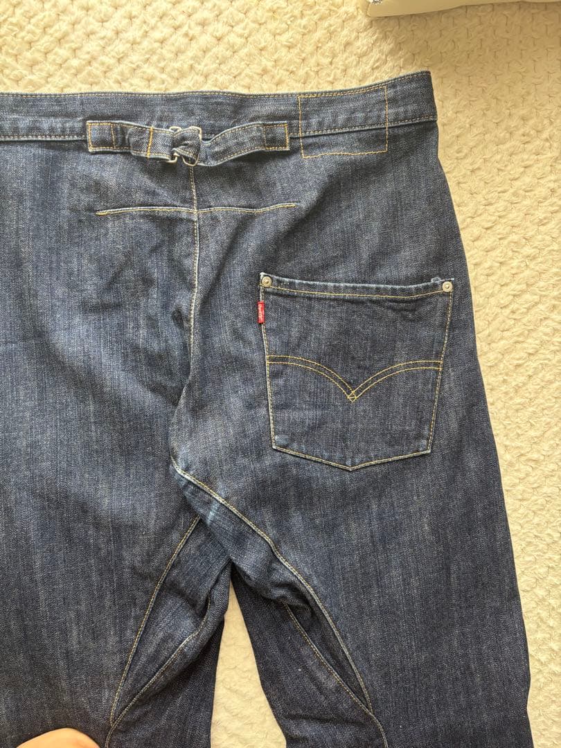 リーバイス ENGINEERED JEANS 立体裁断 ジーンズ シンチバック - メルカリ