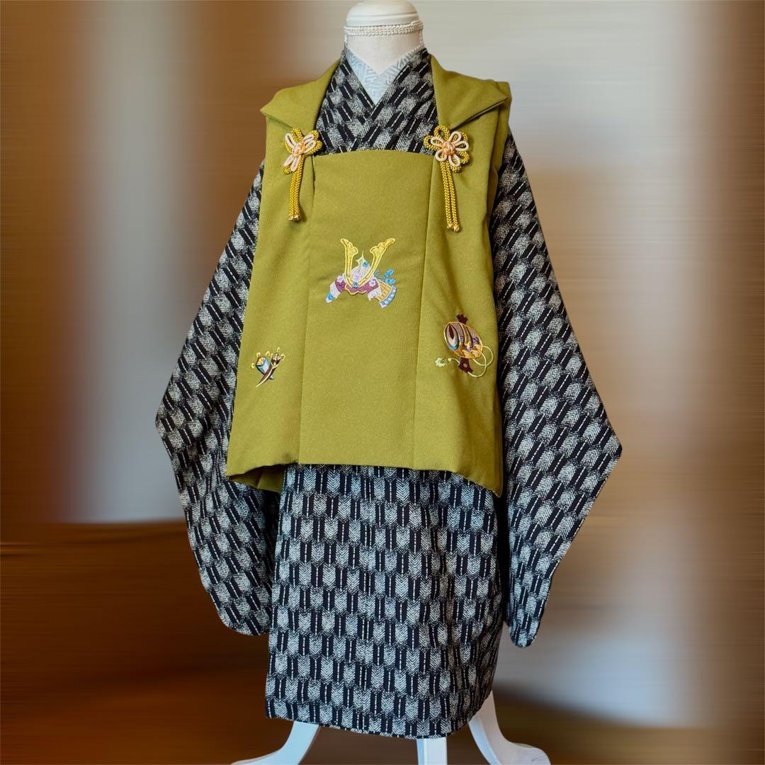 七五三 男の子 着物 被布セット 3歳 フルセット 草履 足袋 巾着 専用箱付き 楽天市場】七五三 着物 3歳 男の子 被布セット「水色×白 葵の丸」日本