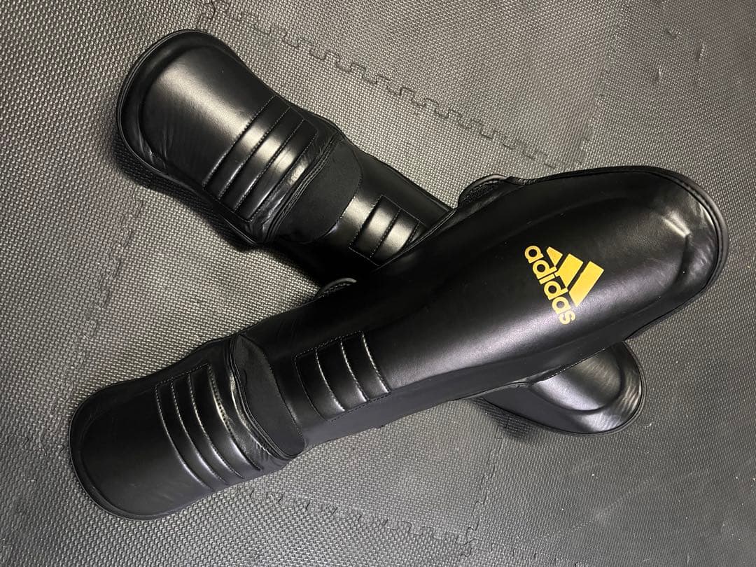 adidas レガース シンガード キックボクシング 総合格闘技 楽天市場】アディダス adidas キックボクシング PU3G ハイブリッド