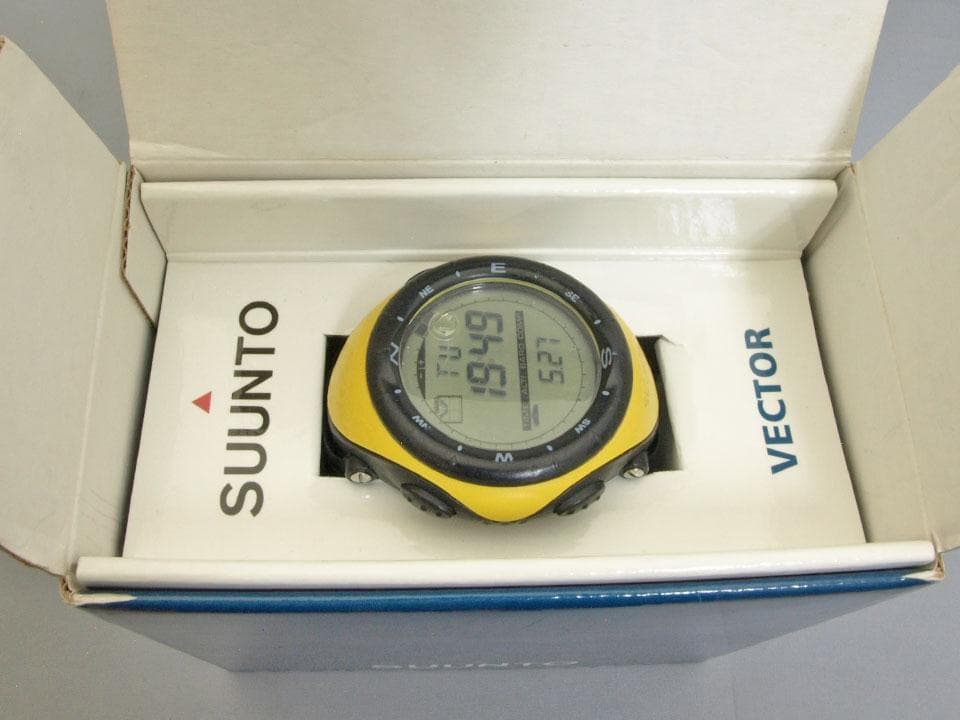 スント（SUUNTO）ベクター（Vector）イエロー 中古品 電池交換済