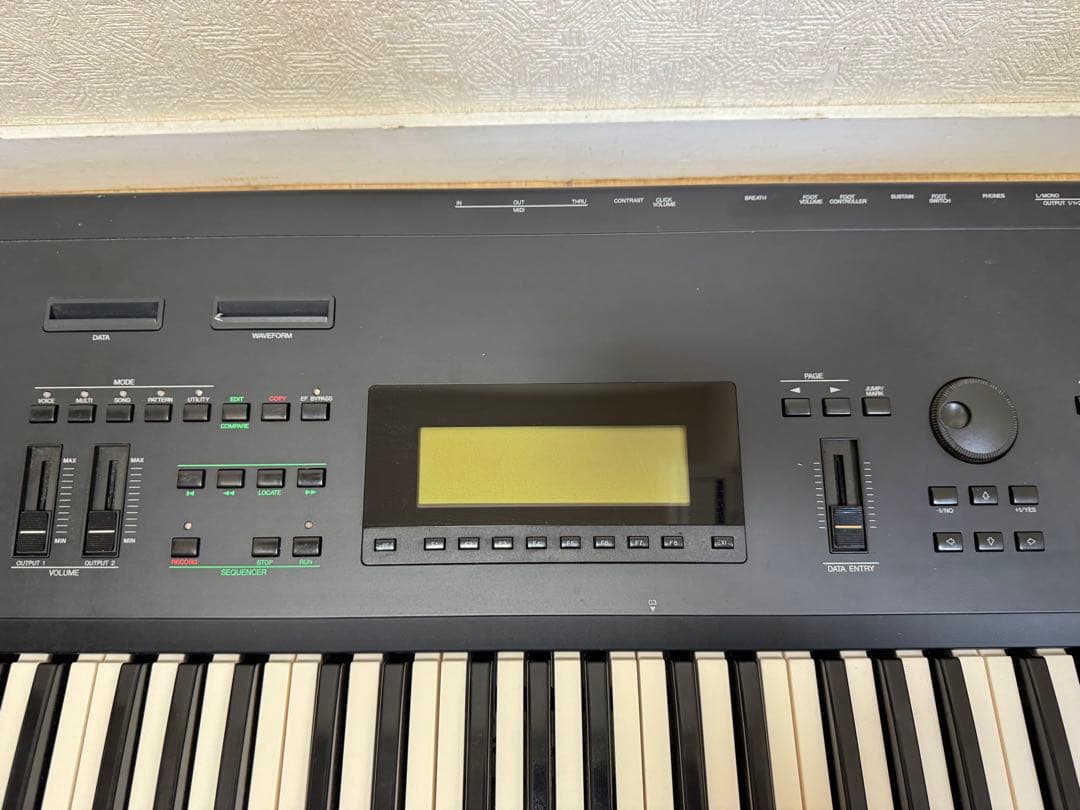 希少 YAMAHA SY77 シンセサイザー - メルカリ