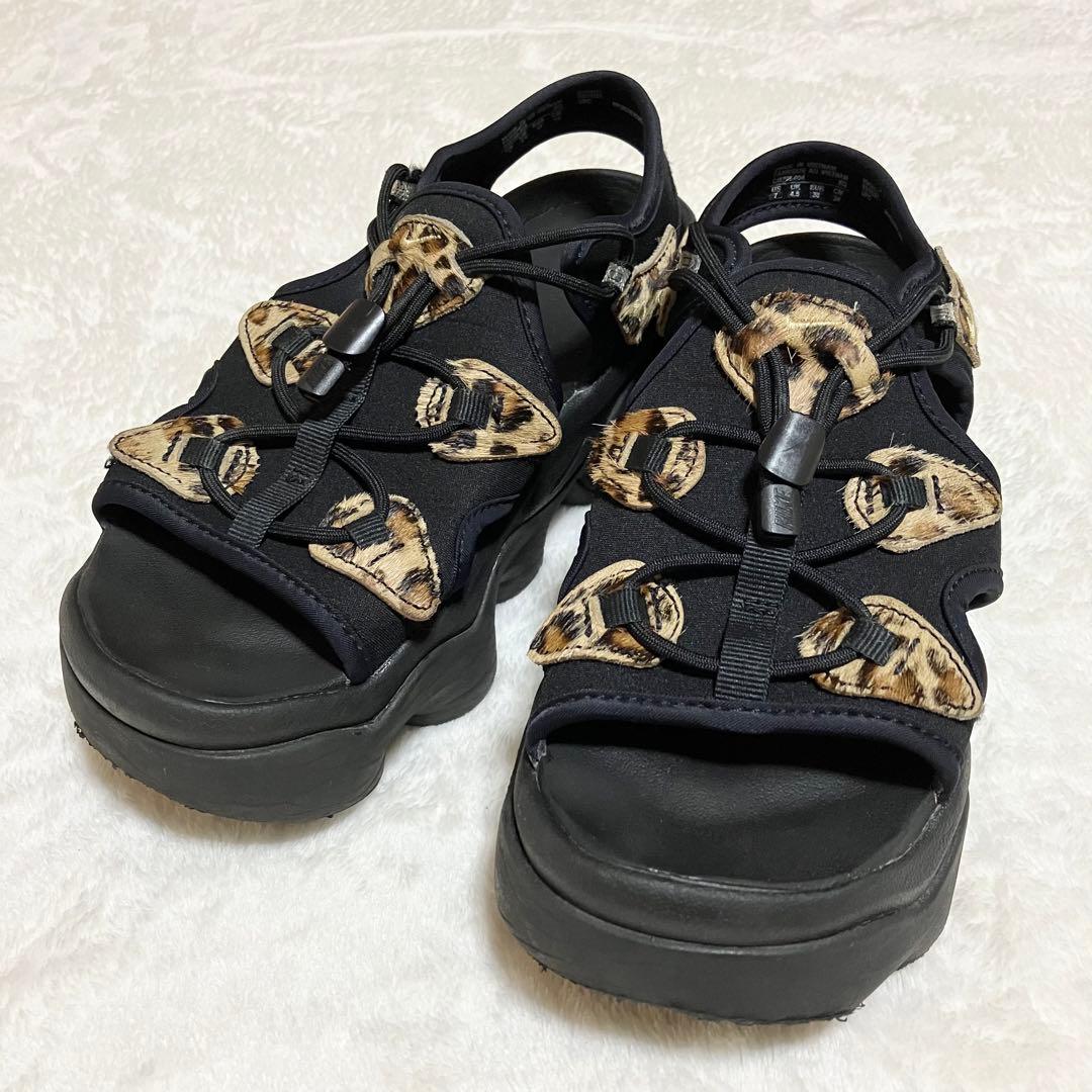 ミズ様【NIKE】AIR MAX KOKO SANDAL BLACK×レオパード - メルカリ