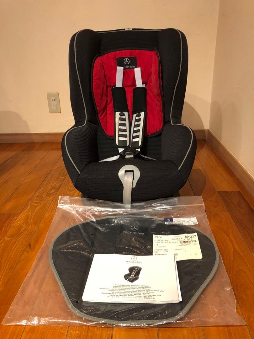 Mercedes-Benz チャイルドシート　デュオプラス レッド/ブラック Mercedes-Benz / メルセデス・ベンツ チャイルドシート Duo plus