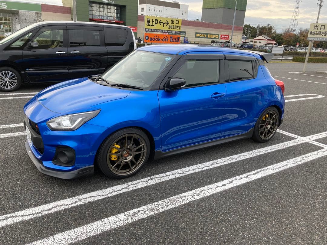 17インチ 7.0JJ DIREZZA ブロンズゴールド4本　名古屋市引き取り