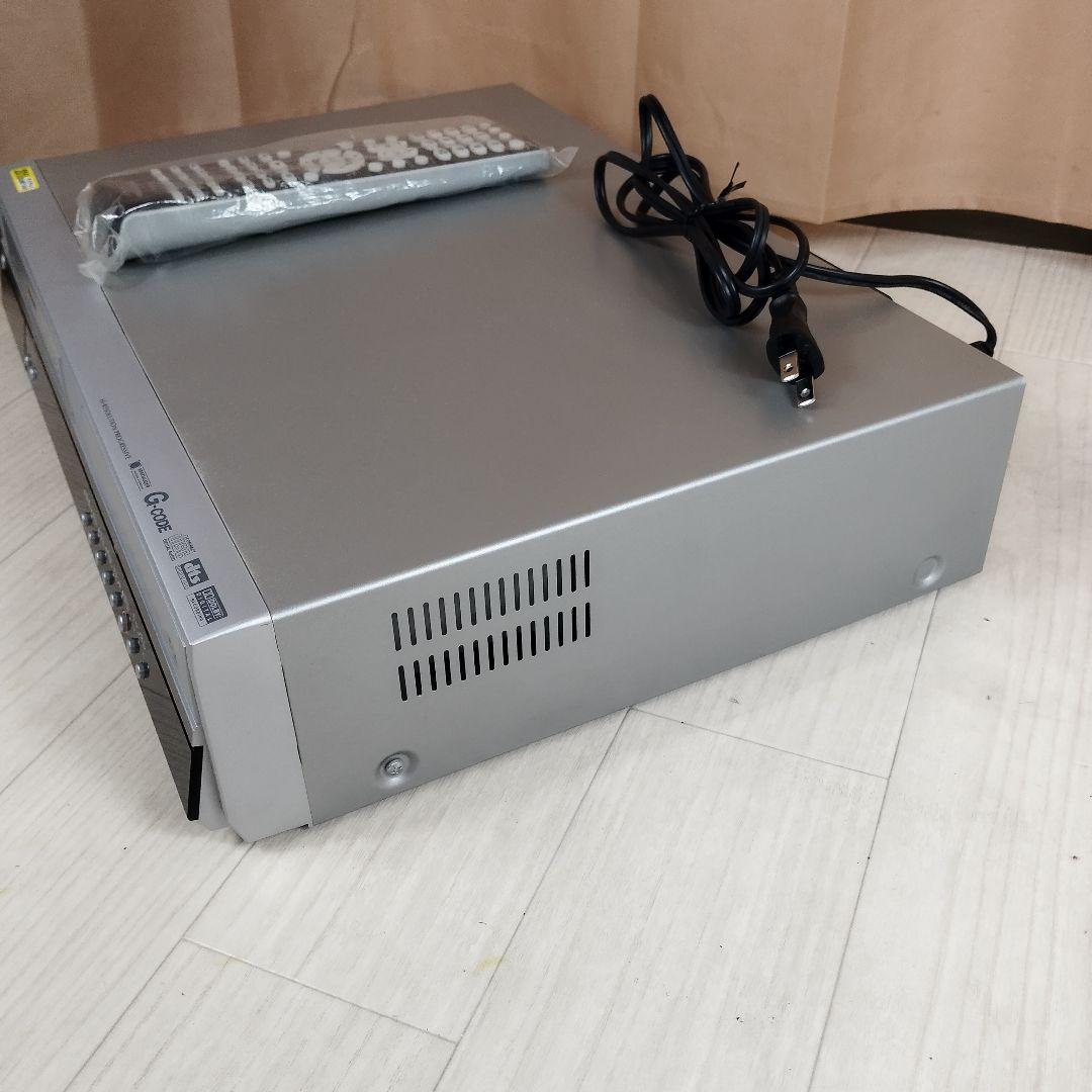 ほぼ未使用 極美品 東芝 VHS一体型DVDレコーダ D-VR5 アナログ機