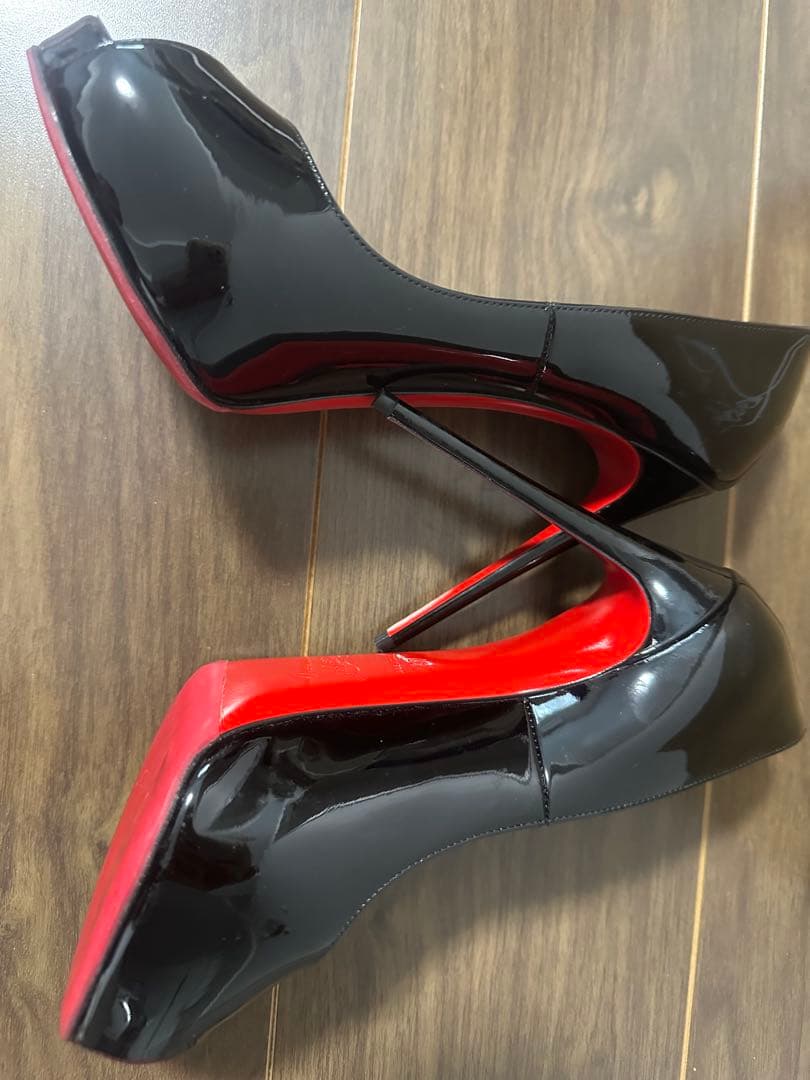 Christian Louboutin 黒 オープントゥ ハイヒール37 - メルカリ