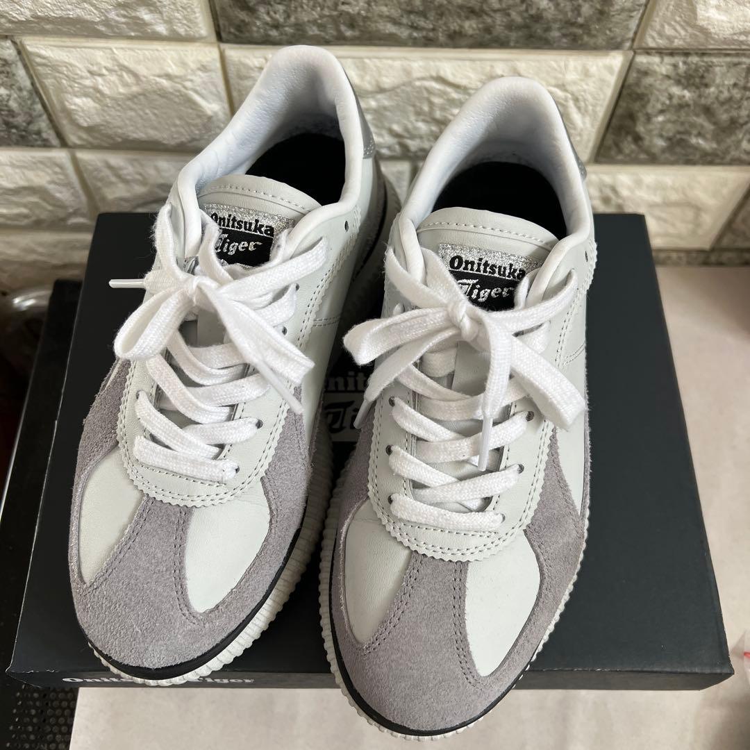 わ*こ様 Onitsuka Tiger サイズ22.５ Onitsuka Tiger MEXICO 66 SD LICORICE BROWN/CHAMPAGNE 1183A872 204