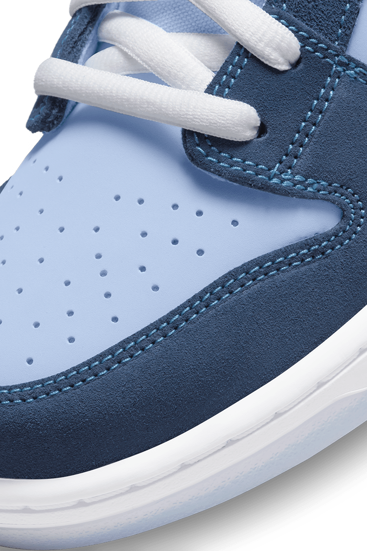 NIKE公式】SB ダンク LOW 'Why So Sad?' (DX5549-400 / NIKE SB DUNK