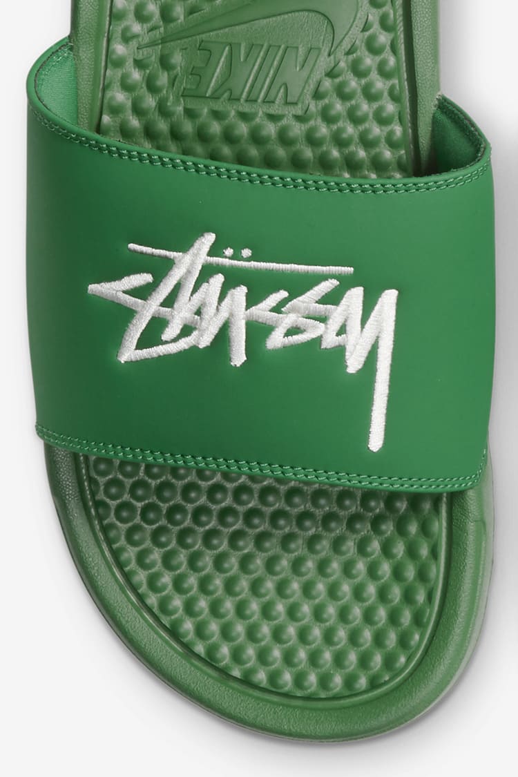 Benassi x Stüssy 'Pine Green' Release Date. Nike SNKRS