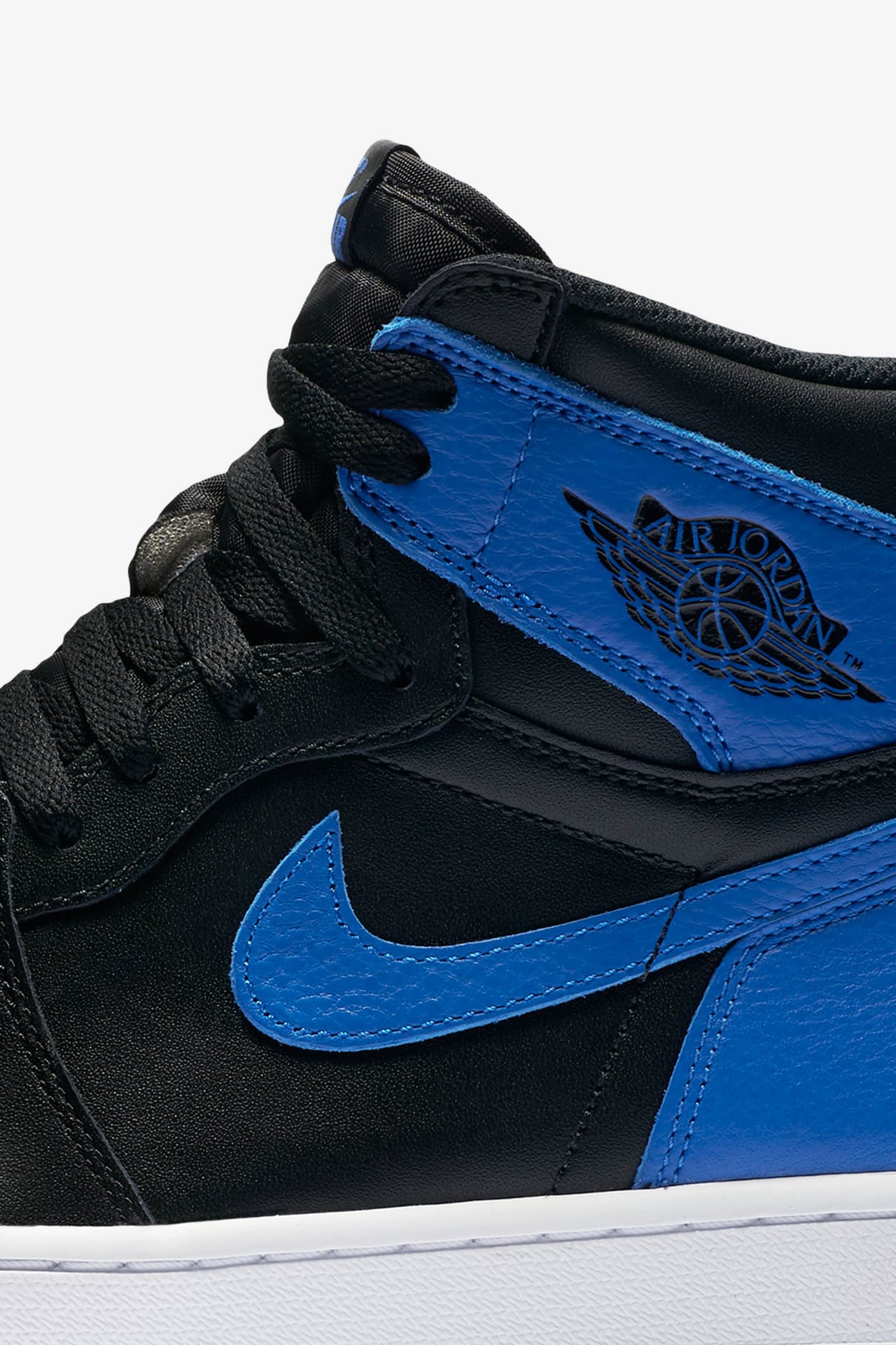 Air Jordan 1 Retro 'Royal'. Nike SNKRS