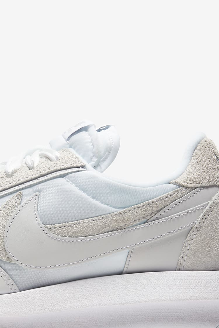 ナイキ x sacai 'LDV Waffle' 発売日. Nike SNKRS
