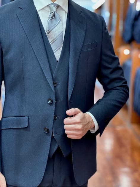 SUIT SELECT Naoya Shimozaki｜SUIT SELECT | スーツセレクト公式通販
