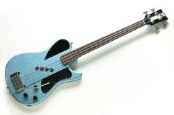 BLAST CULT Basses | ブラストカルト ベース・ラインナップ。
