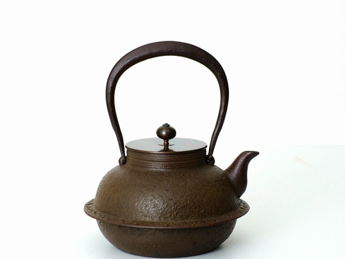 鉄瓶 甑虫喰羽根付肌(唐銅蓋) 1.2L | 南部鉄器 幸工芸 鉄瓶