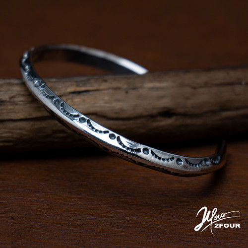 S33-Navajo Bangle | 2four