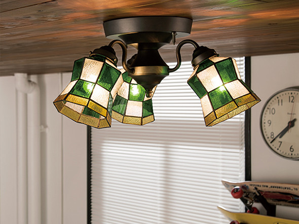 FLYMEe Factory CUSTOM SERIES 3 Ceiling Lamp × Stained Glass Helm