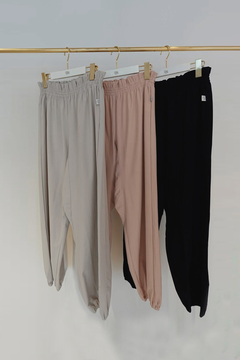 stina / Retune. warm up pants / pink